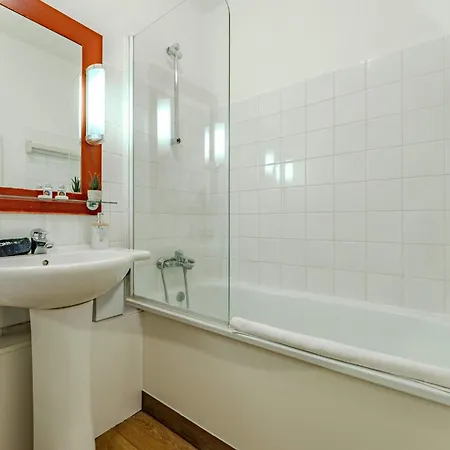 Charming 1 Bedroom - Center דירה ואל טורנס